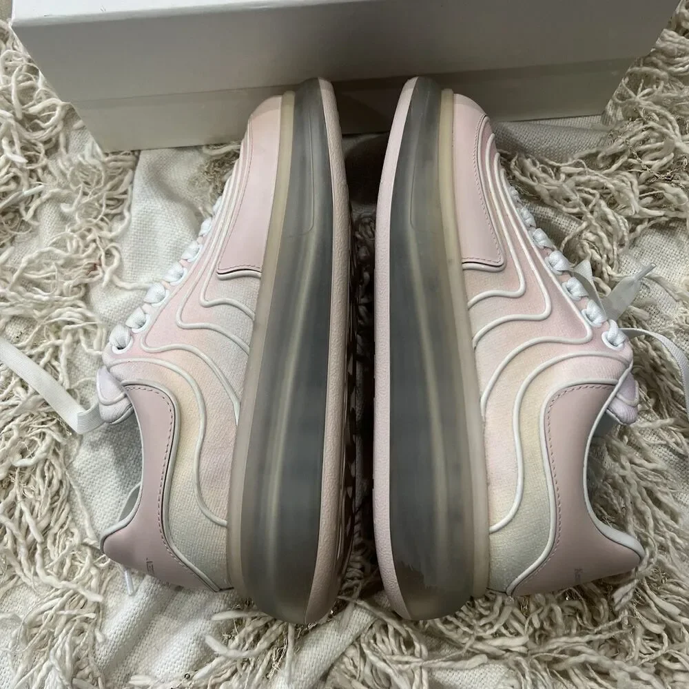 Alexander McQueen Oversized Women’s Sneakers Waves Knit Pink Ombré 38 NEW
